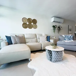 https://luxury-apt-2-pools-generator.top-hotels-puertorico.com